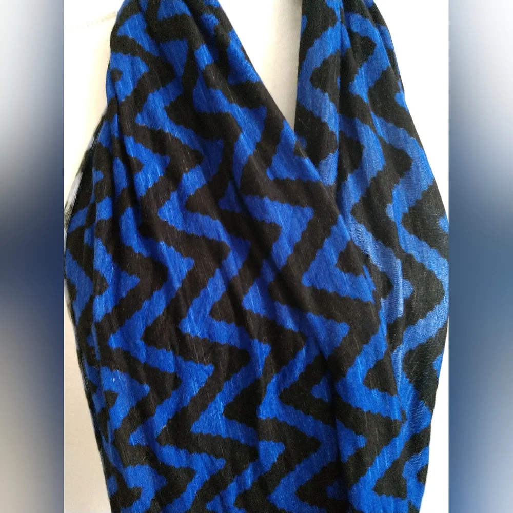 Blue Black Chevron Stripe Infinity Scarf Jersey Knit Stretch Circle Loop Scarf